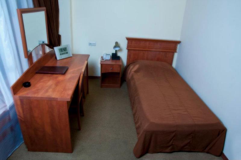 President Hotel By Hrazdan Hotel Cjsc Jerevan Exteriör bild